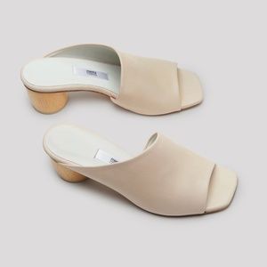 Miista Albarca Creme Leather Sandals, 41